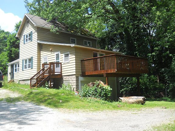 2nd image of 383 Aqueduct St