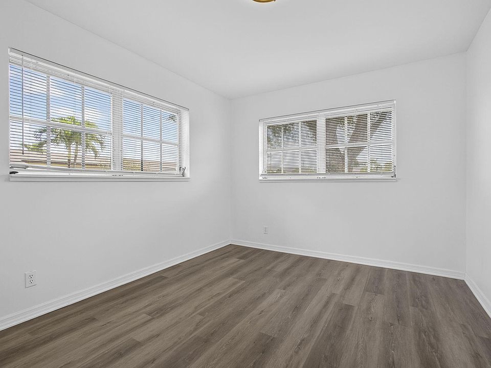 1st image of 2960 Ashley Drive E #D