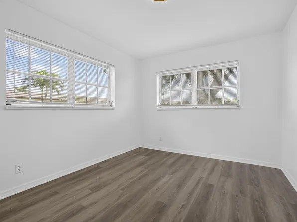 2960 Ashley Drive E #D, West Palm Beach, FL 33415