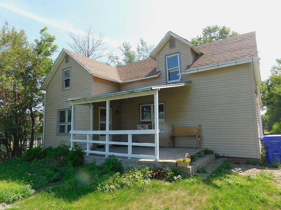 1st image of 21 Pine Ave