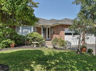 18 Legion St, Pompton Lakes, NJ 07442