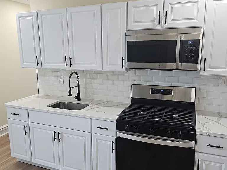 1407 N Rodney St #2 — Photo 2