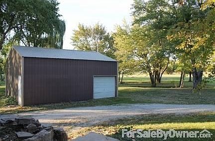24x30 Shop
						:
						Great shop with concrete floor, electricity, work tables and shelves.
