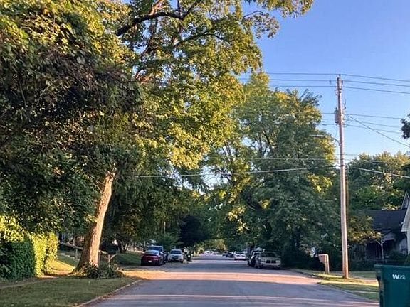 5th image of 204 Pratt St