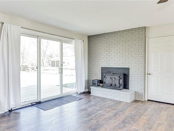 5th image of 5851 S Arlington Ave