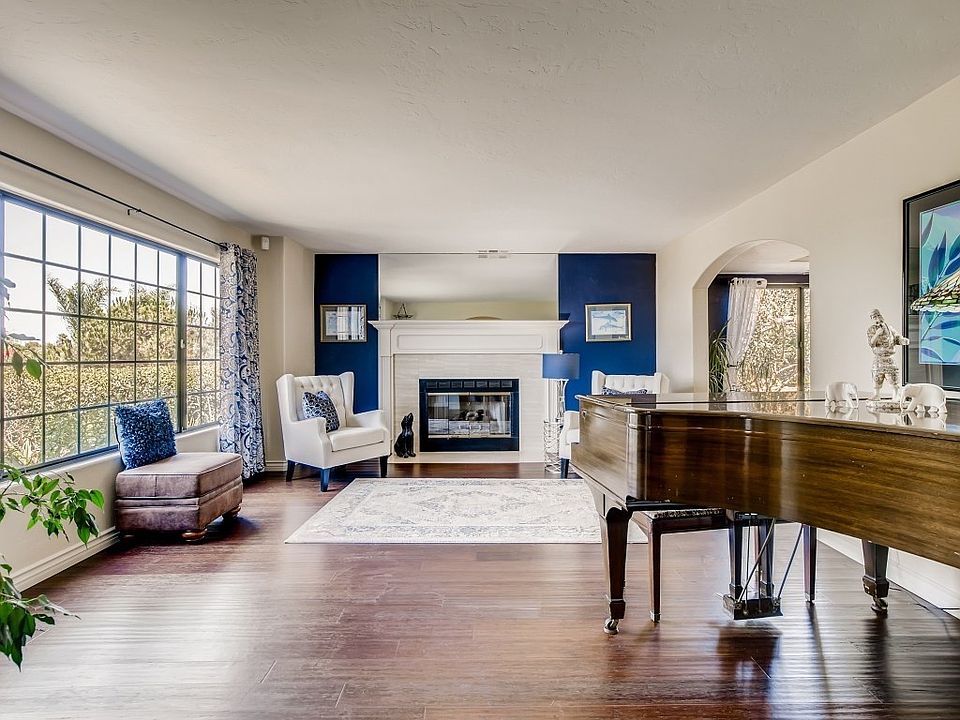 1st image of 1620 York Dr #1/8