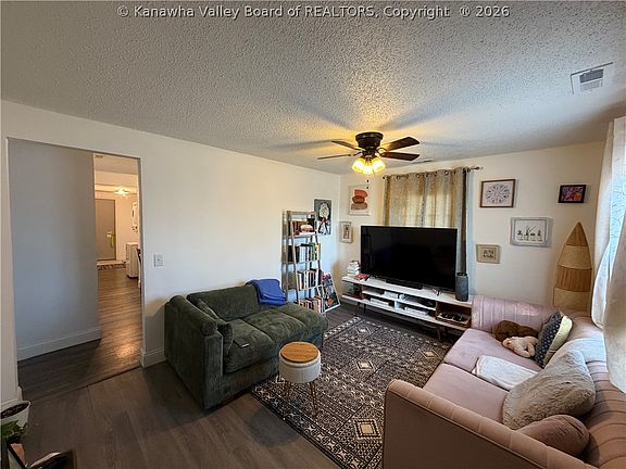 4th image of 2403 45th St