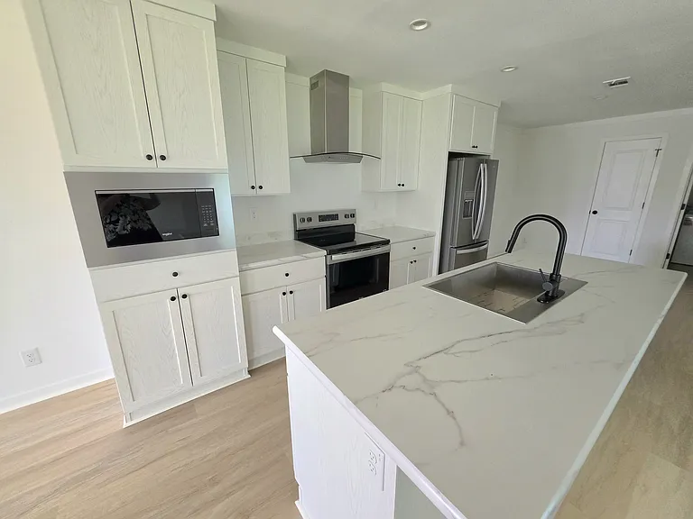 Bahia Vista Estates — Photo 93