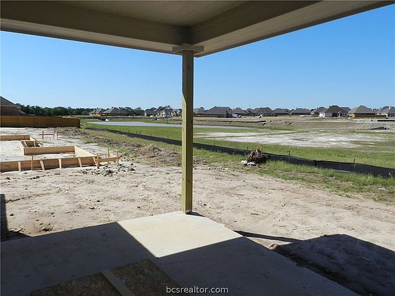5th image of 15640 Long Creek Dr