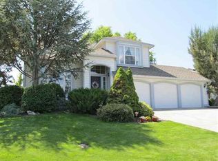 145 W Newhaven Pl, Richland, WA 99352