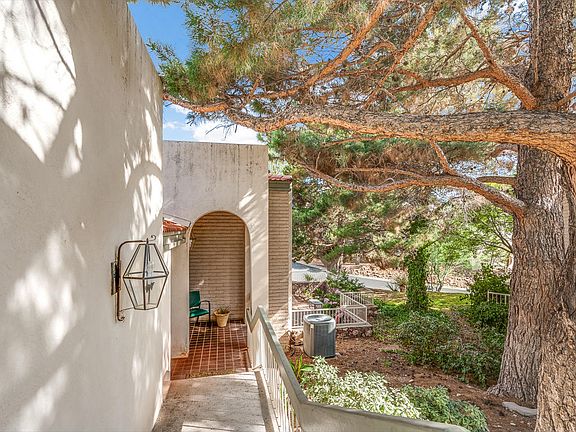 2nd image of 5763 Mira Grande Dr