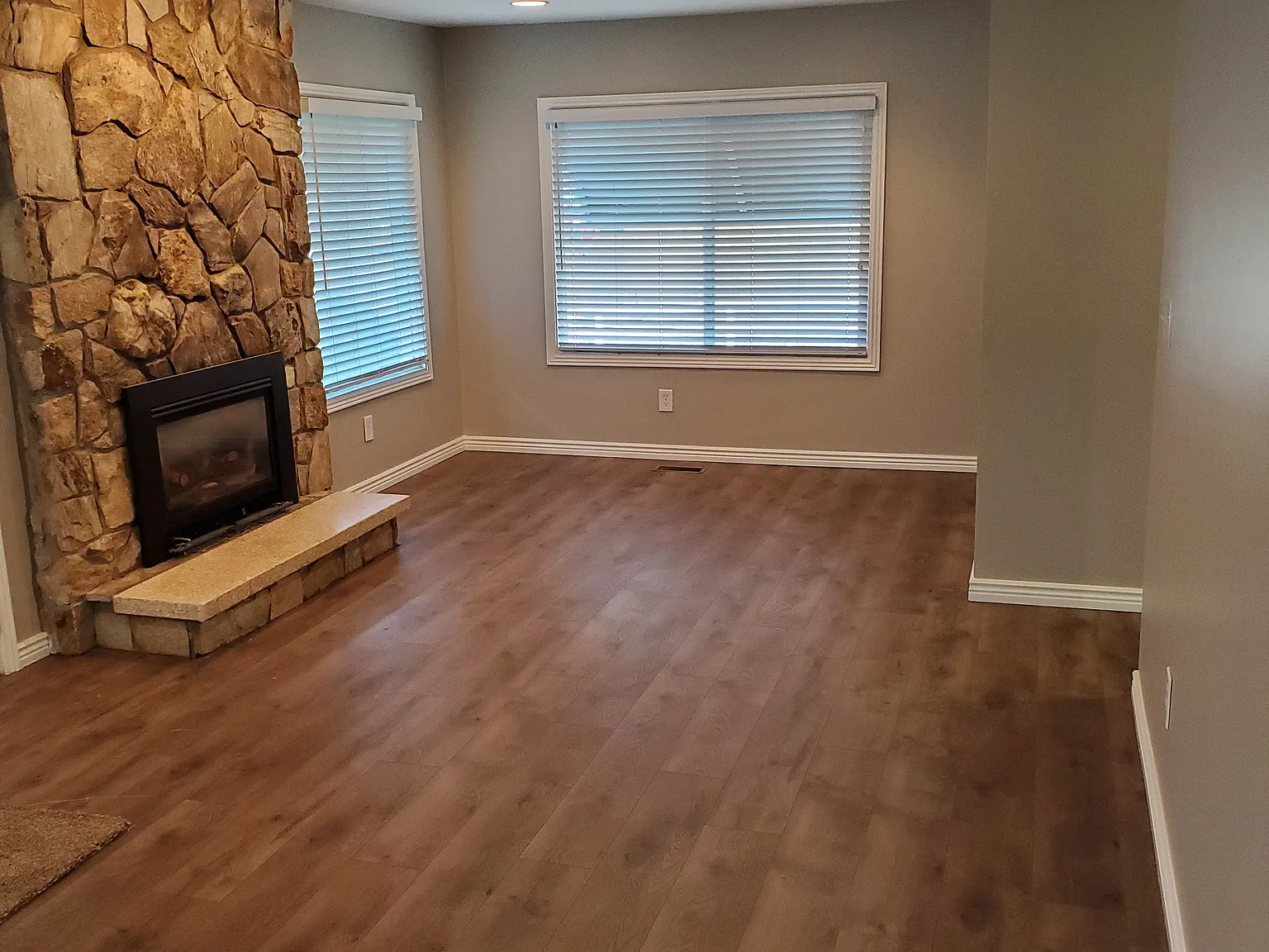 3 bed, 2320 sqft, $2,300 — Photo 1