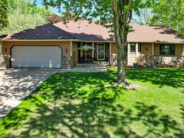 9883 Yalta St NE, Blaine, MN 55014