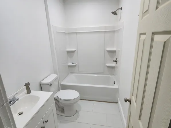 158 Waterville St #1, Waterbury, CT 06710