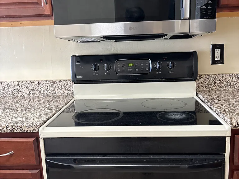 Appliances, new microwave.