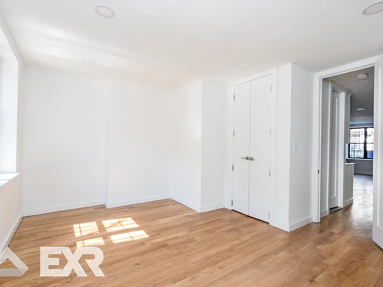 354A Quincy St #1A — Photo 4