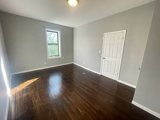 Rented by Bruma Realty LLC | media 13