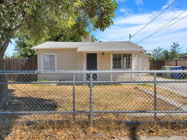 4423 E Floradora Ave, Fresno, CA 93703