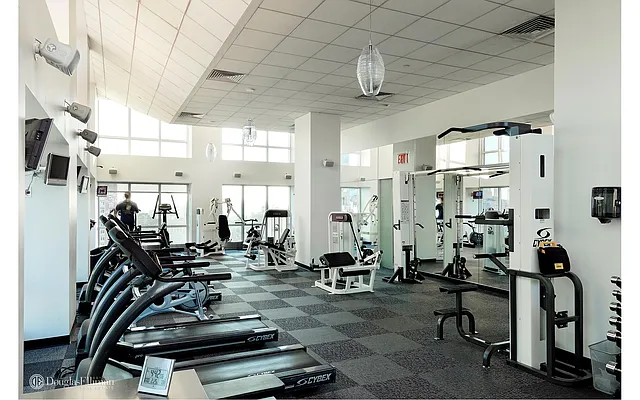 Rented by Douglas Elliman | media 33