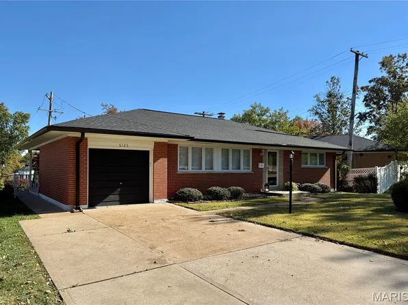 6126 Savio Dr, Saint Louis, MO 63123