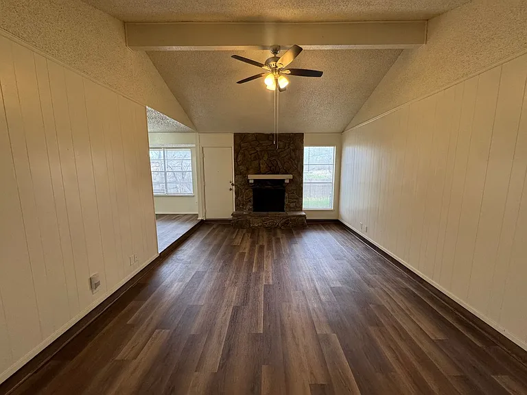 6225 Stardust Dr S — Photo 3