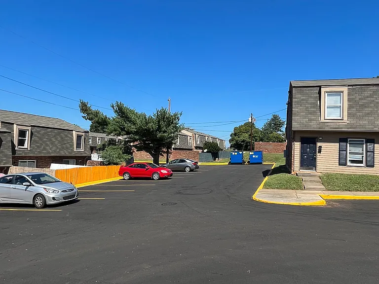 Twincity Apartments — Photo 25