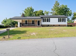 811 Muskegon Dr, Fayetteville, NC 28311