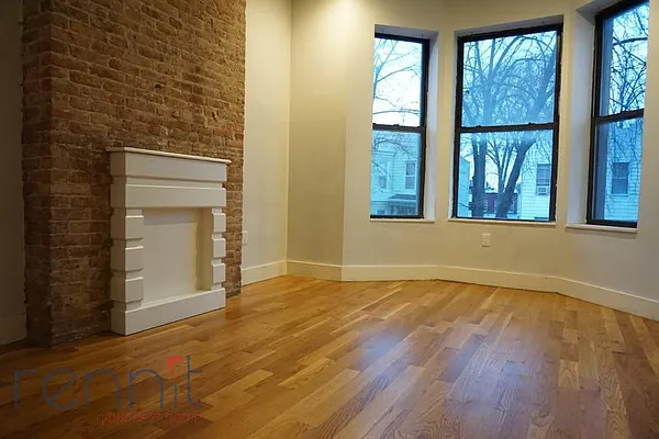 Rented by Rennit Inc. | media 3