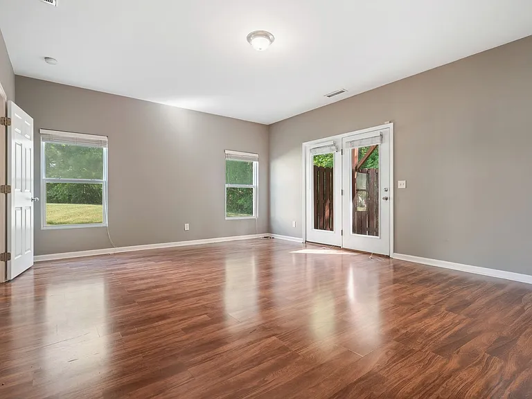 26 Mulberry Ct — Photo 17