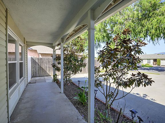 2nd image of 4873 Rhoads Ave