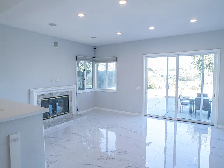 24825 Alexandra Ct — Photo 49