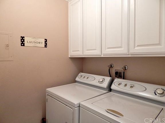 5th image of 1736 N Oak Knoll Dr APT B