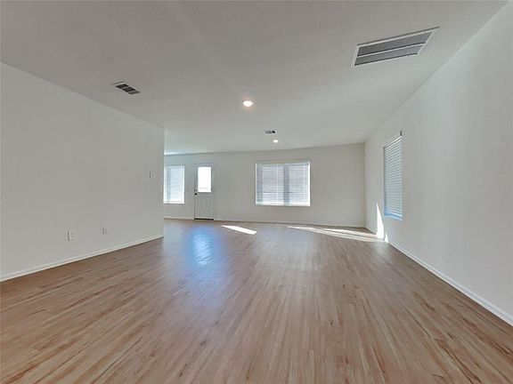 4th image of 3202 Holly Stokes Way