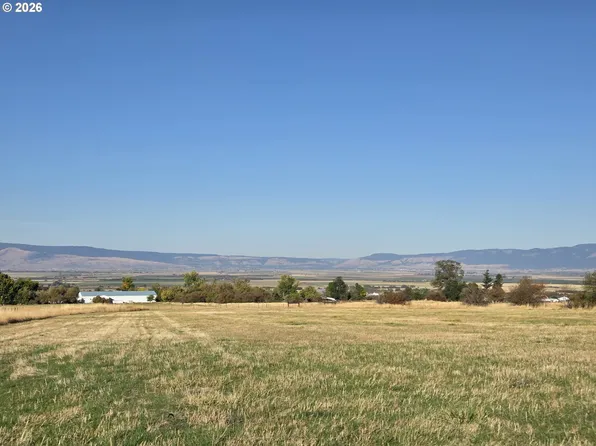 Longview Ln, Cove, OR 97824