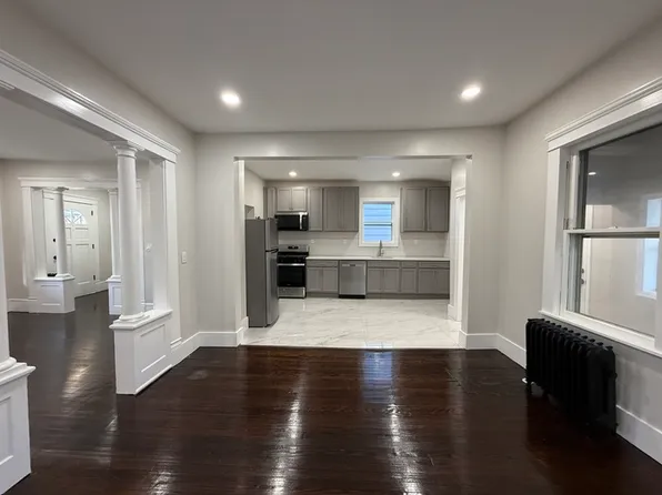 438 Neville St, Perth Amboy, NJ 08861