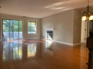 1309 Sunfield Dr, South Windsor, CT 06074