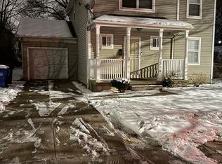 1016 Wheelock Rd, Cleveland, OH 44103