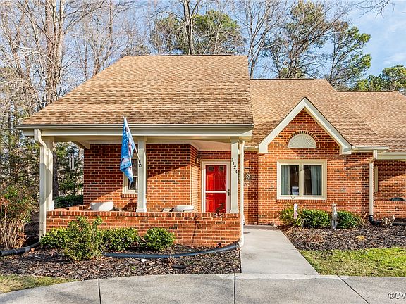 5th image of 3124 Lake Village Dr #36