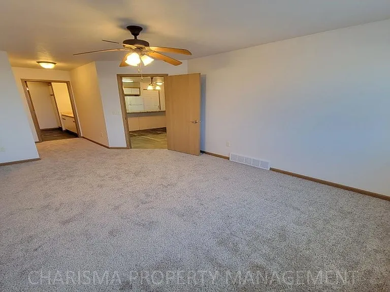906 N Western Ave #911 — Photo 22
