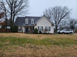 828 Hammersmith Dr, Smyrna, TN 37167