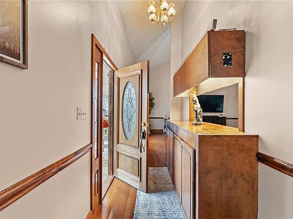 3rd image of 8315 Nicholson Rd