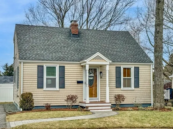 58 Broadway, Stoneham, MA 02180
