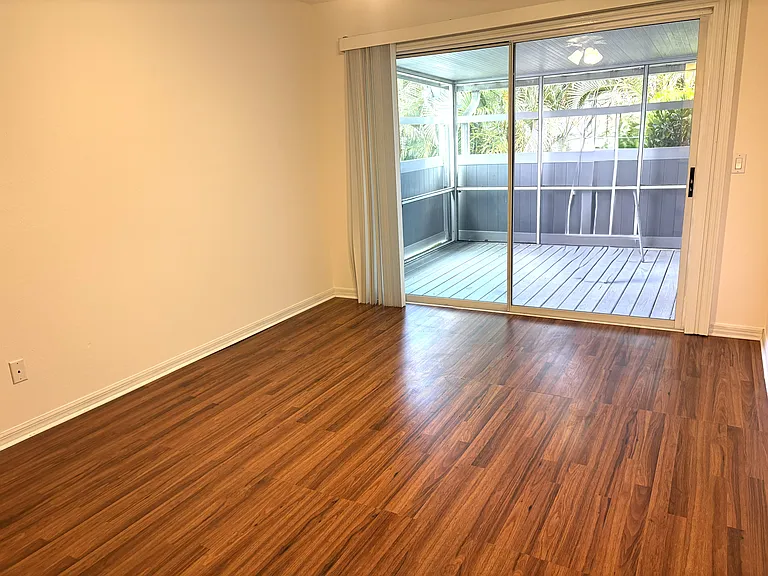 6024 Timberwood Cir #220 — Photo 6