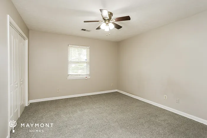 8 Silverwood Dr — Photo 8