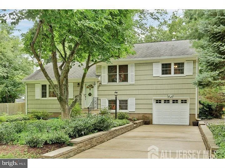 52 Shady Brook Ln photo 1