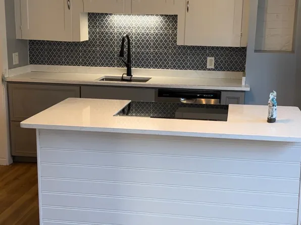 25 State St APT 101, Biddeford, ME 04005