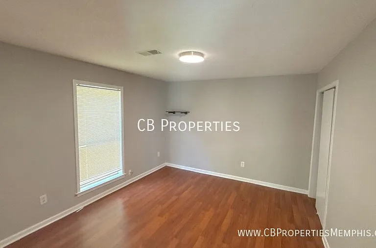 3136 Sycamore View Rd — Photo 6