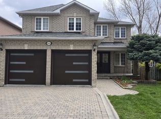 3469 Old Orchard Park Dr, Mississauga, ON L5B4E1