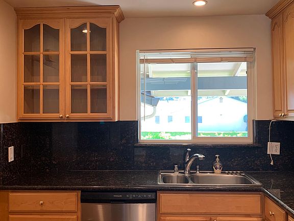 2nd image of 41808 Chadbourne Dr