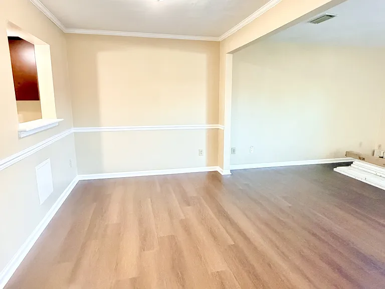 3937 Seeman Rd #1 — Photo 5